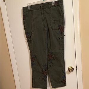 Sundance Women’s Olive Cargo Pants with Floral Embroidery